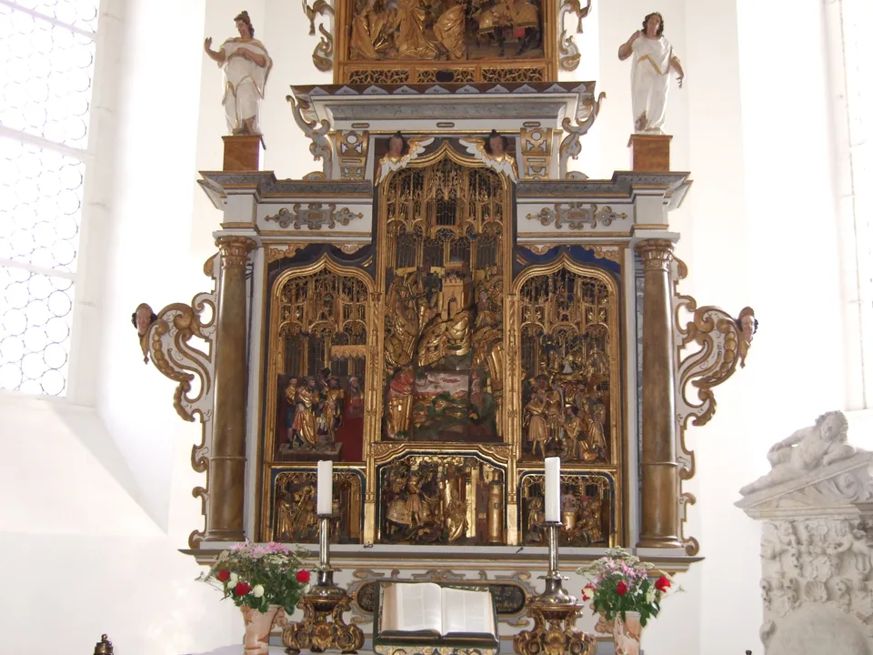 Altar im Chorraum, Gesamtansicht